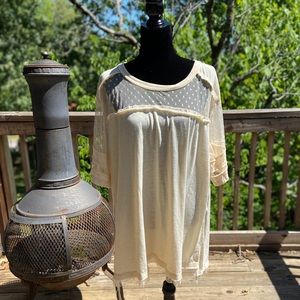 Umgee cream women’s shirt